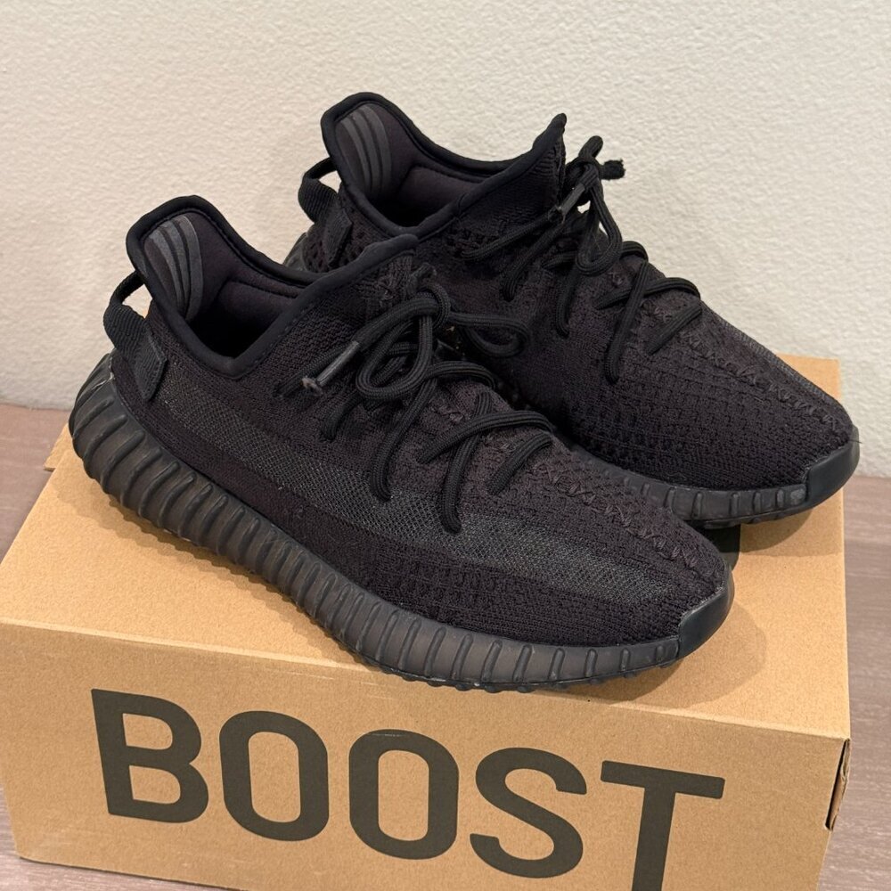 YEEZY BOOST 350 V2 HQ4540 ONYX/ONYX/ONYX - Picture 3 of 10